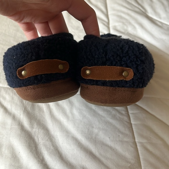 navy sherpa lands’ end non slide slippers - Picture 5 of 5